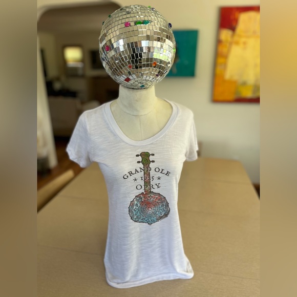 GRAND OLE OPRY BANJO GRAPHIC TEE - Picture 5 of 7